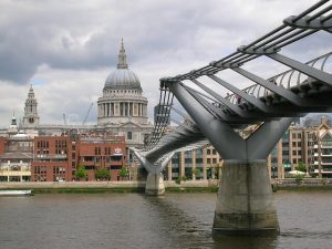 Hedge funds must “get comfortable” with cryptocurrency risk crypto assets